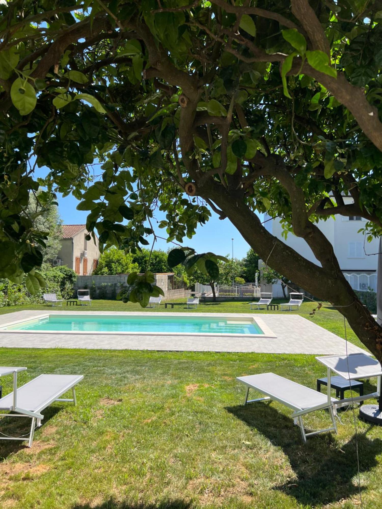 Habitat Luxury Suites Bellona Exterior foto